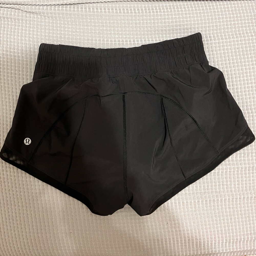 lululemon black hotty hot shorts
